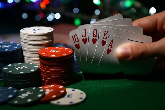 Live Fortune Tiger table with dealer and tiles in arena99 studio